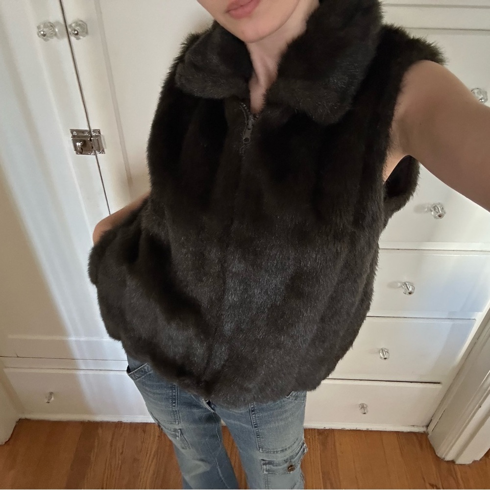 Y2K Dark Brown Faux Fur Sleeveless Vest Size M